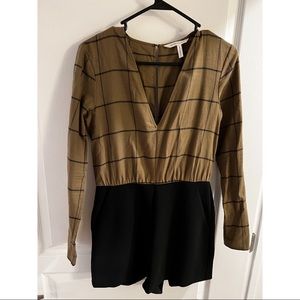 BCBGeneration Long Sleeved Romper